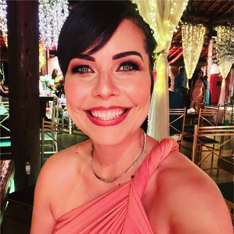 Kelly Barros