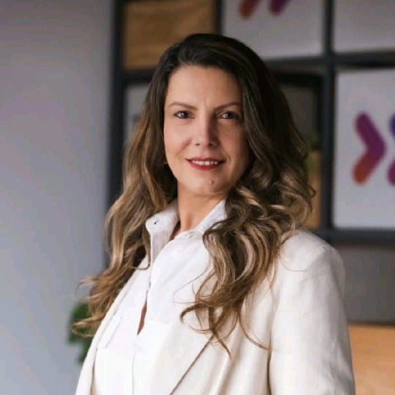 Adrianne Elias